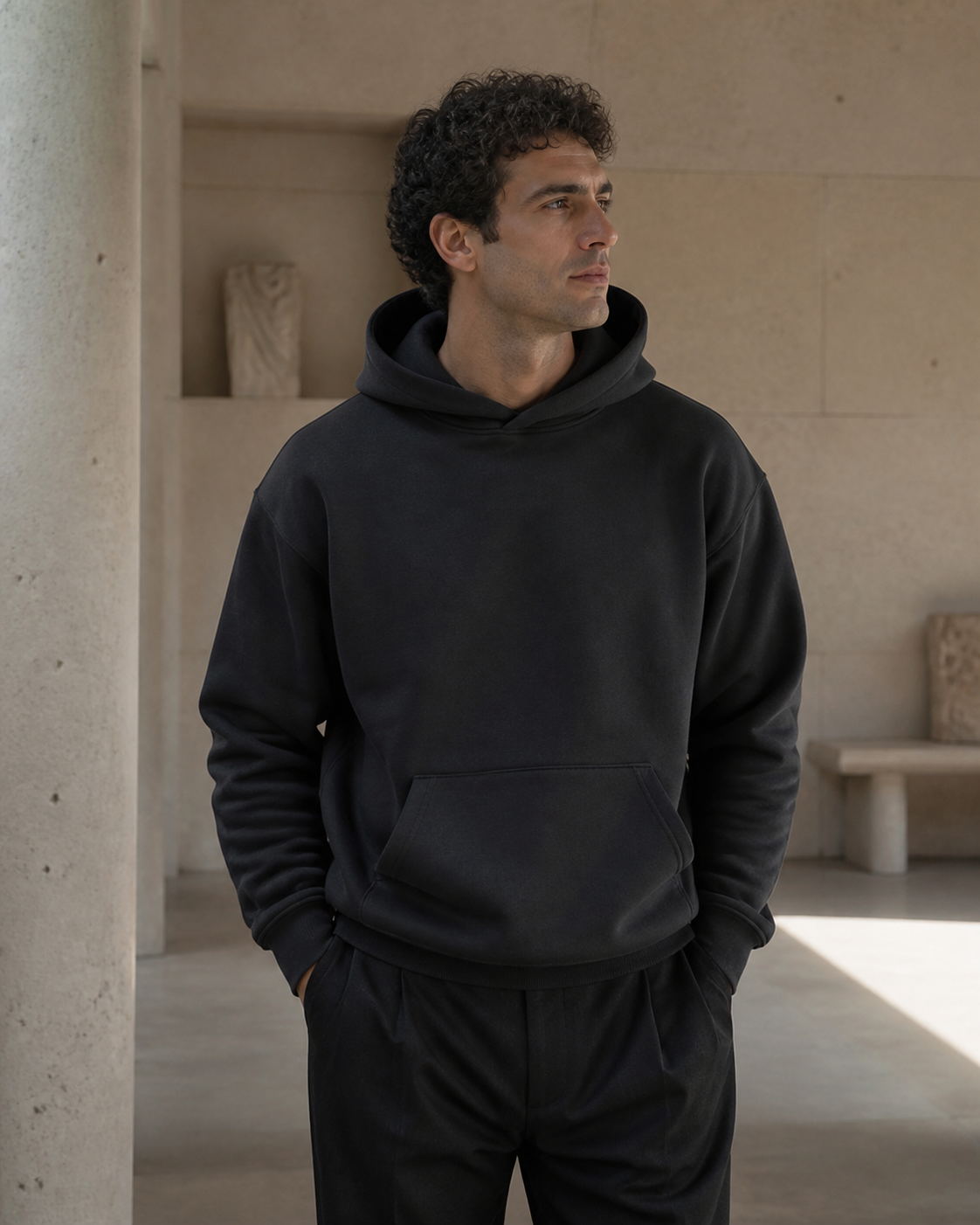 Hoodies & sweatshirts
